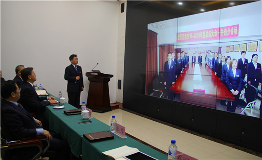 14、008PG国际供热进行采暖期总结大会_副本.jpg 14、008PG国际供热进行采暖期总结大会_副本.jpg