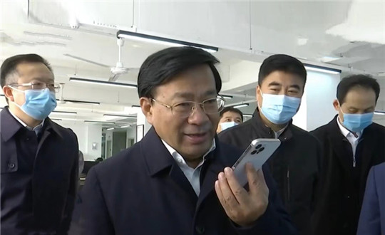 封一： 吉林省委副书记、省长韩俊光临008PG国际伊通供热_副本.jpg