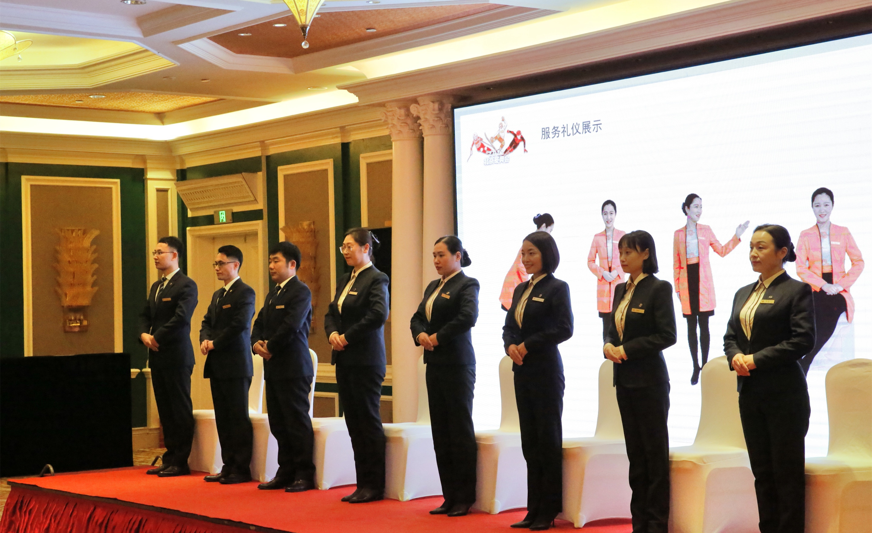 10.“用心做事大私塾”现场_副本.jpg 10.“用心做事大私塾”现场_副本.jpg