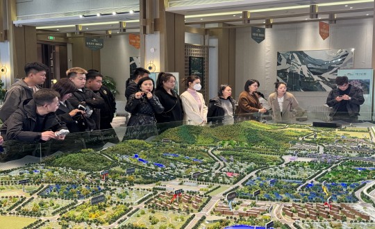 1.南山温泉城项目置业照拂为渠路经纪人解说项目价值点_副本.jpg 1.南山温泉城项目置业照拂为渠路经纪人解说项目价值点_副本.jpg