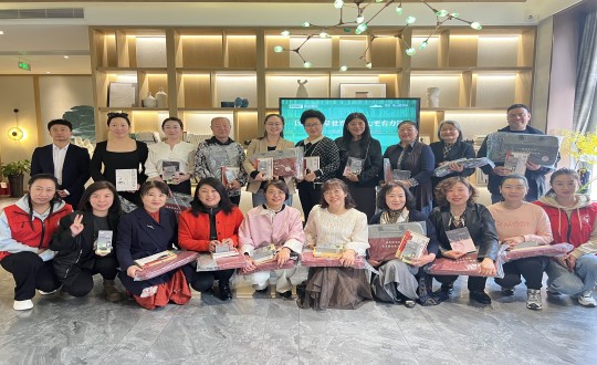 9.“以阅读丈量世界，让内心更有力量”主题想书朗诵互换活动现场留想_副本.jpg