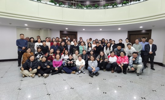 2024年1月13日，药业公司进行2023年度总结赞美暨“平行腾飞”主题年会_副本.jpg